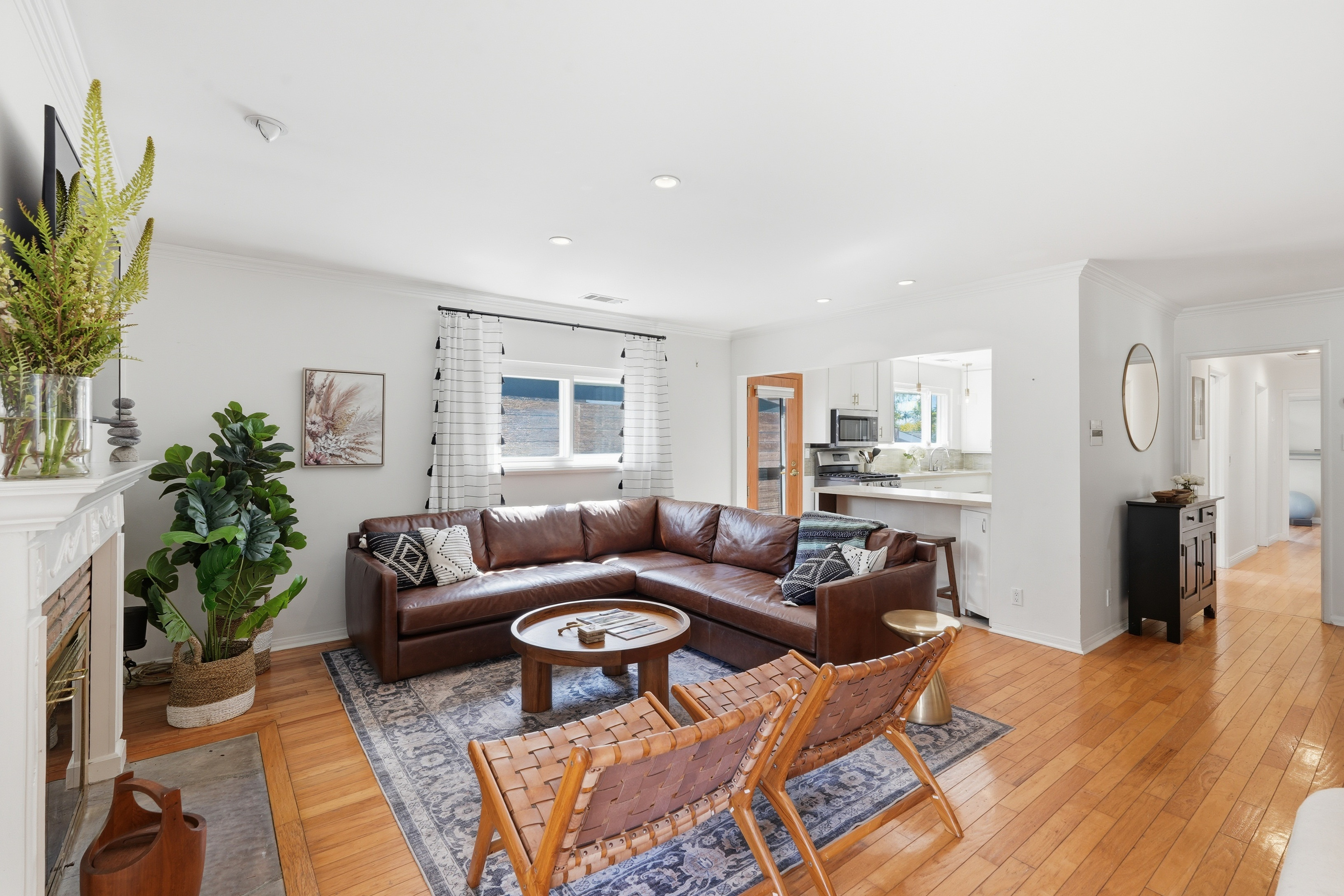  8916 Rayford Drive, Los Angeles, CA 90045 - 物件實景