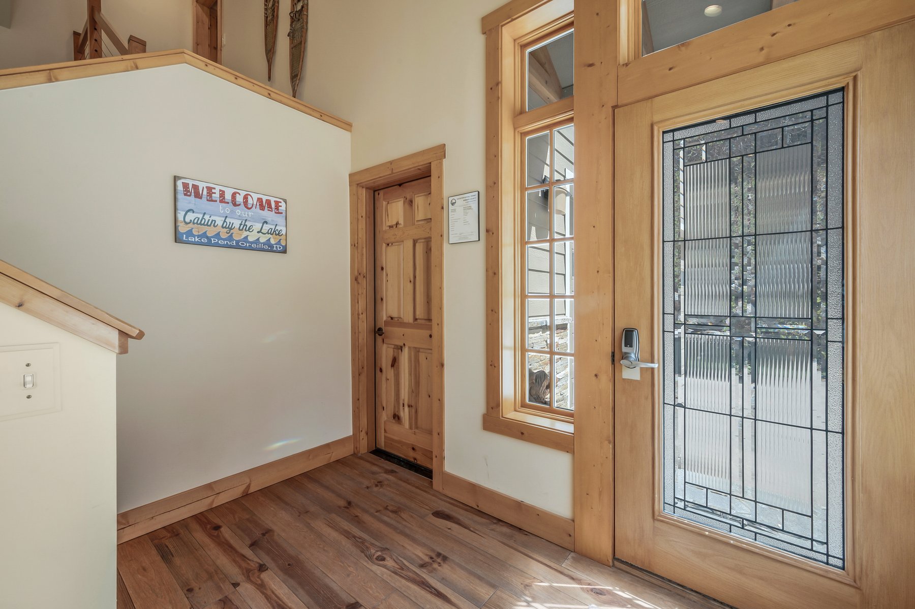 Sagle, Idaho, 83860, United States, 5 Bedrooms Bedrooms, ,6 BathroomsBathrooms,Residential,For Sale,1978919