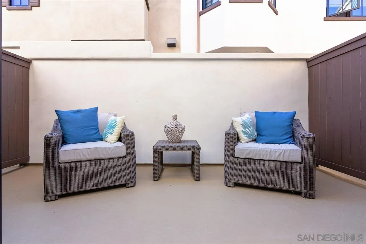 La Jolla, California, 92037, United States, 3 Bedrooms Bedrooms, ,3 BathroomsBathrooms,Residential,For Sale,1856233