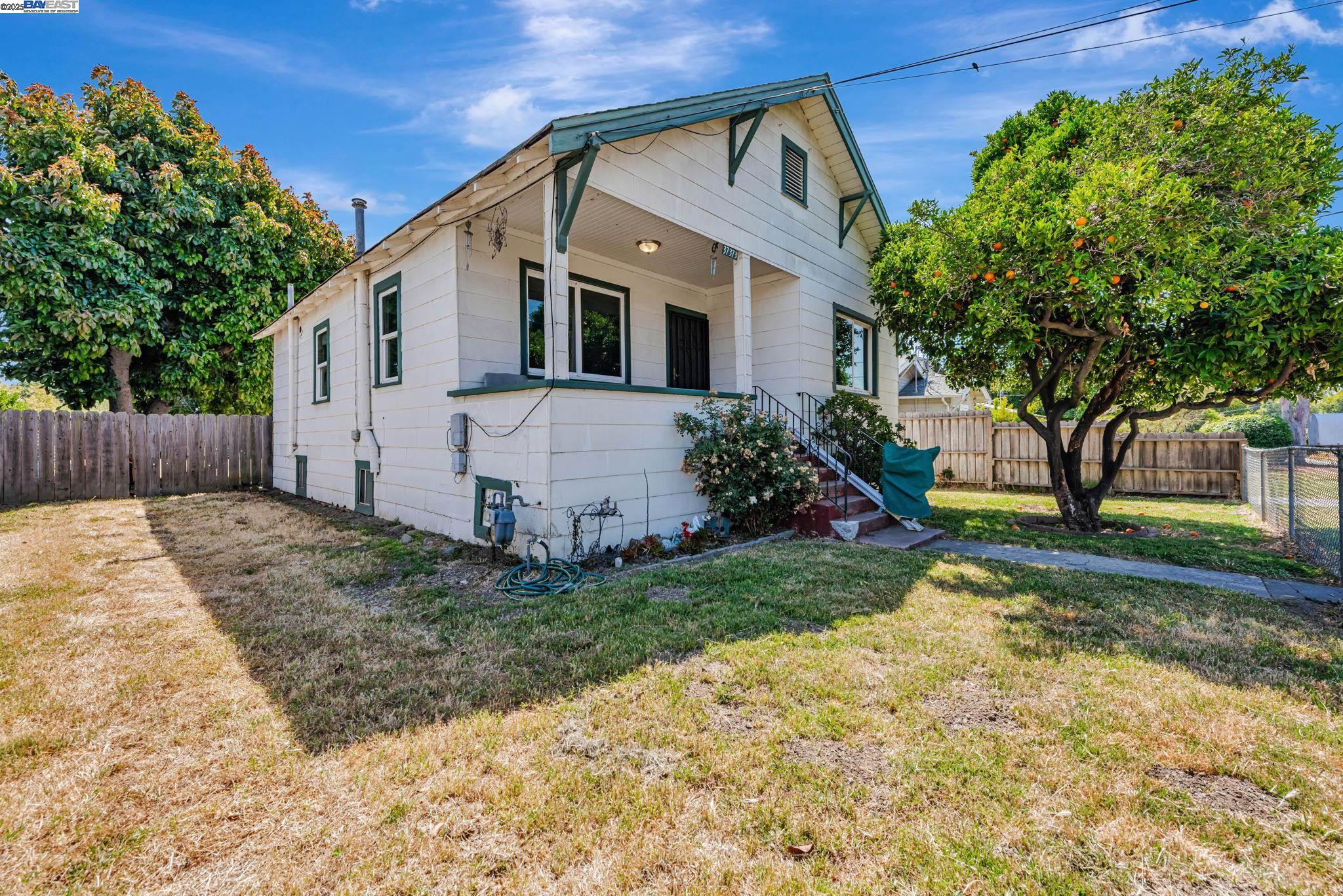 Fremont, California, 94536, United States, 3 Bedrooms Bedrooms, ,1 BathroomBathrooms,Residential,For Sale,1911094