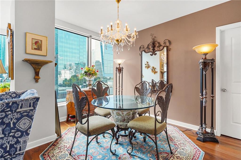 Atlanta, Georgia, 30326, United States, 2 Bedrooms Bedrooms, ,3 BathroomsBathrooms,Residential,For Sale,1949751