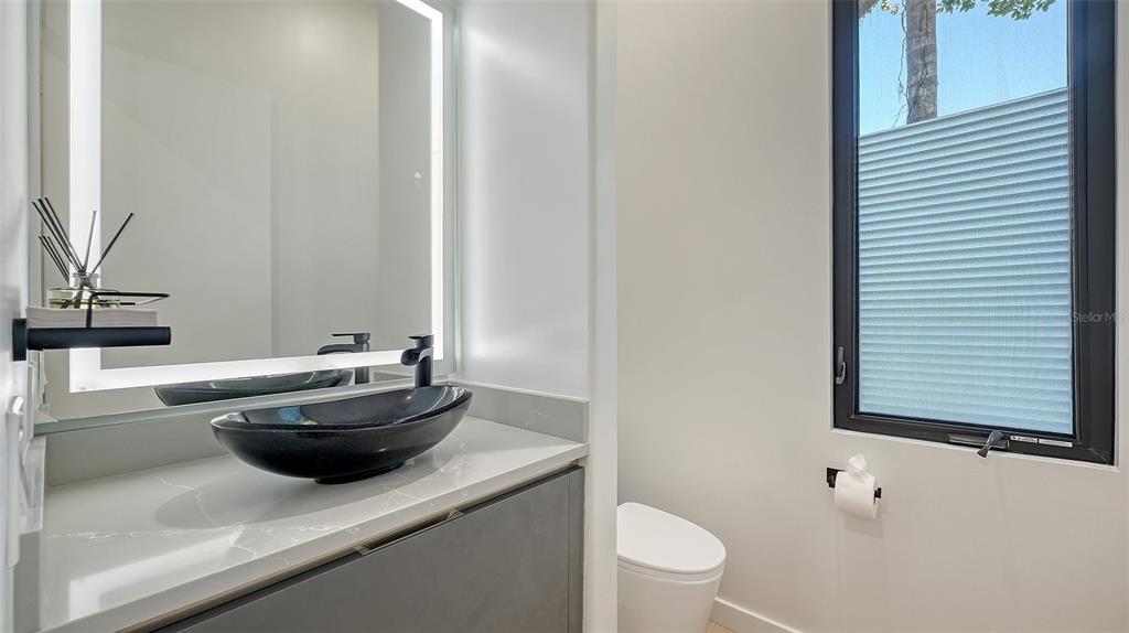 Sarasota, Florida, 34239, United States, 4 Bedrooms Bedrooms, ,7 BathroomsBathrooms,Residential,For Sale,1759750