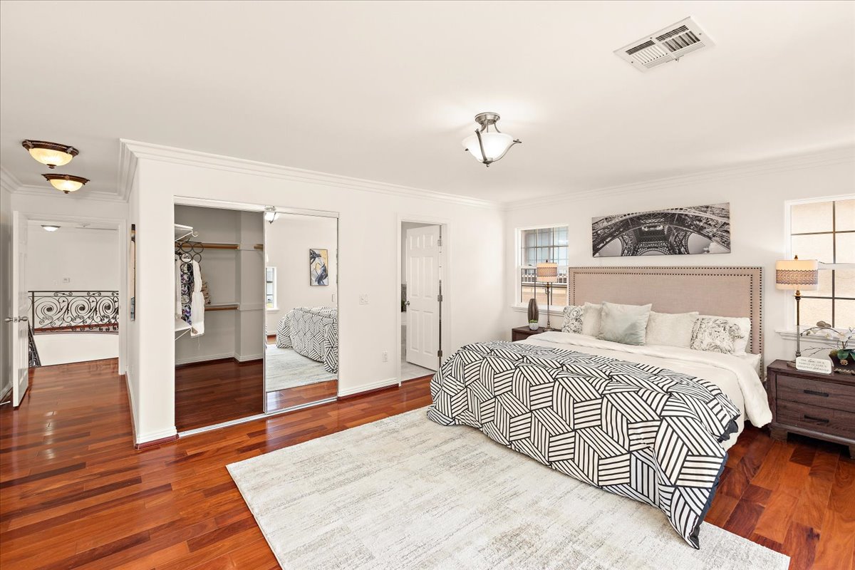 Cerritos, California, 90703, United States, 6 Bedrooms Bedrooms, ,5 BathroomsBathrooms,Residential,For Sale,2048783