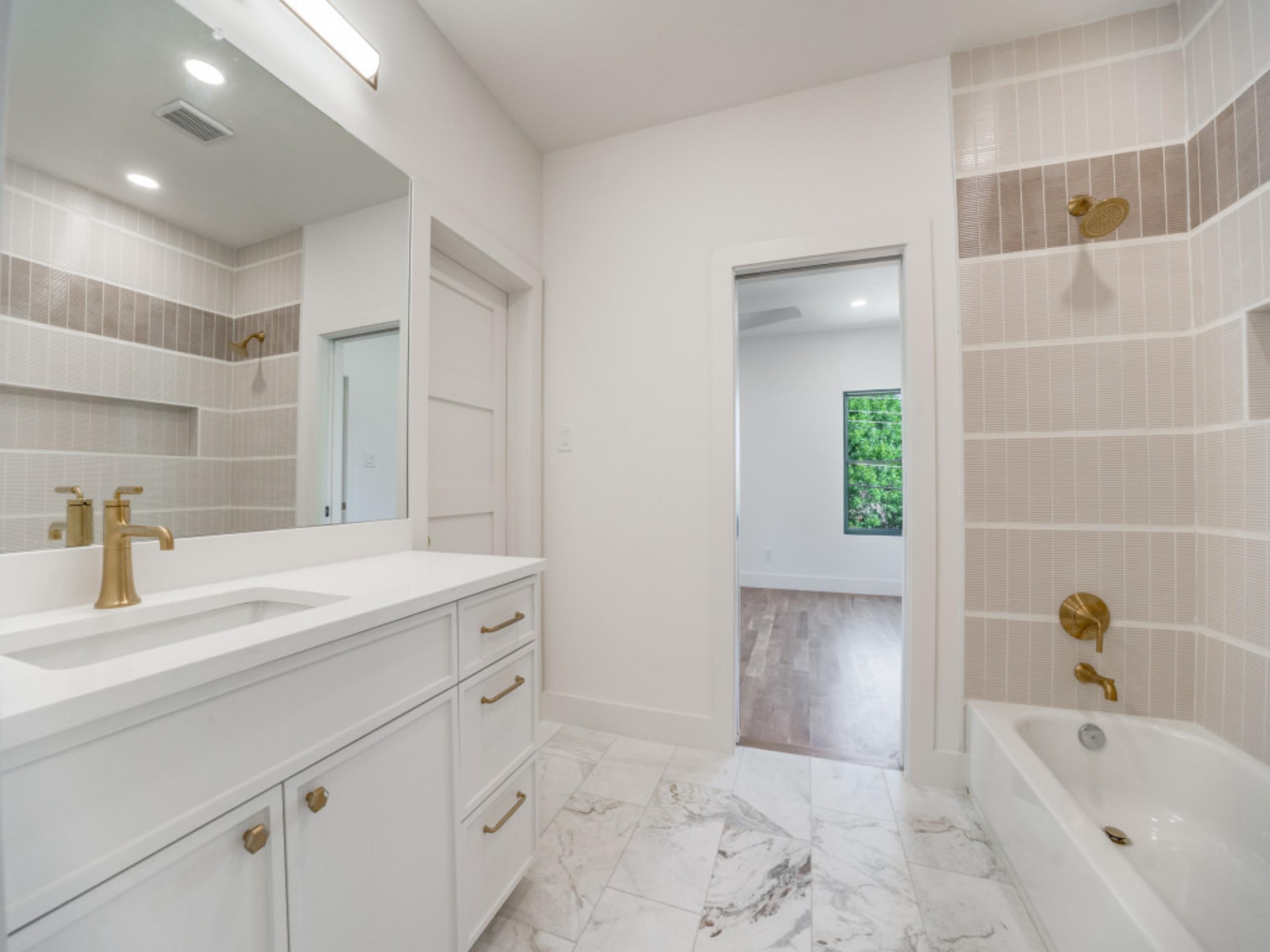  Refined Lake Highlands Living with Timeless Modern Touches - 物件實景