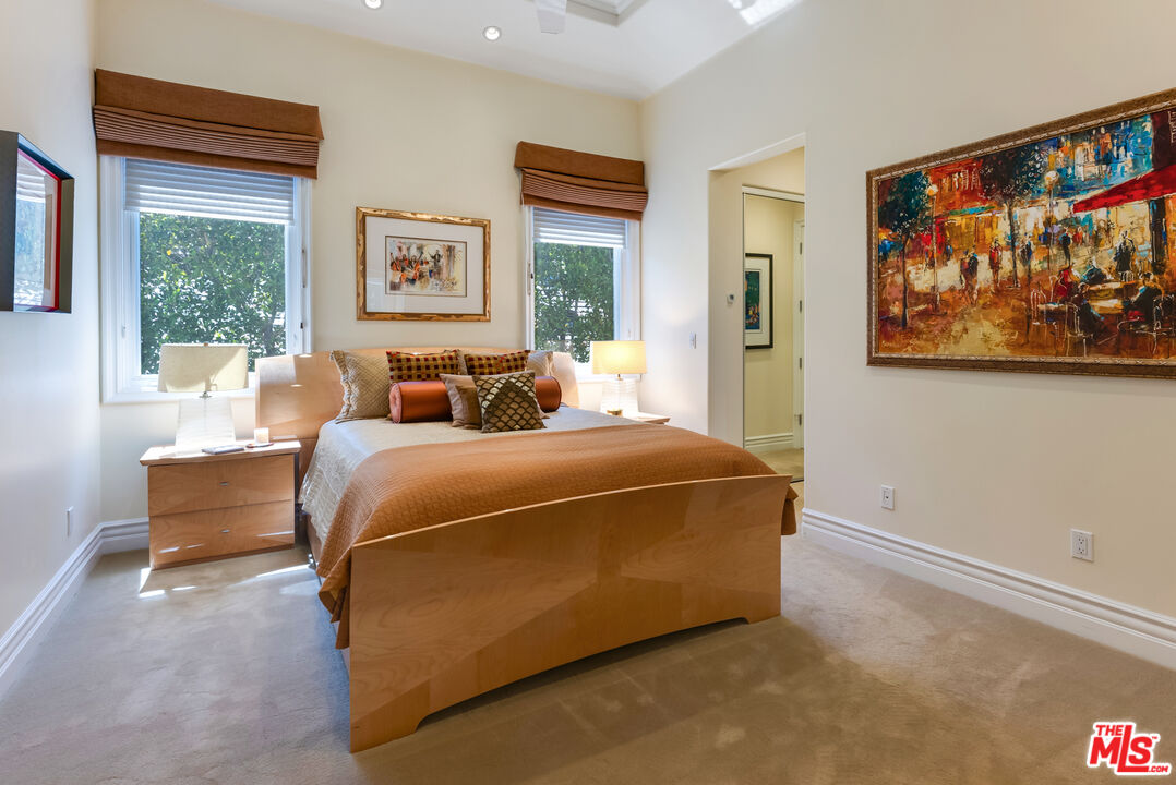 Los Angeles, California, 90077, United States, 5 Bedrooms Bedrooms, ,7 BathroomsBathrooms,Residential,For Sale,1686494