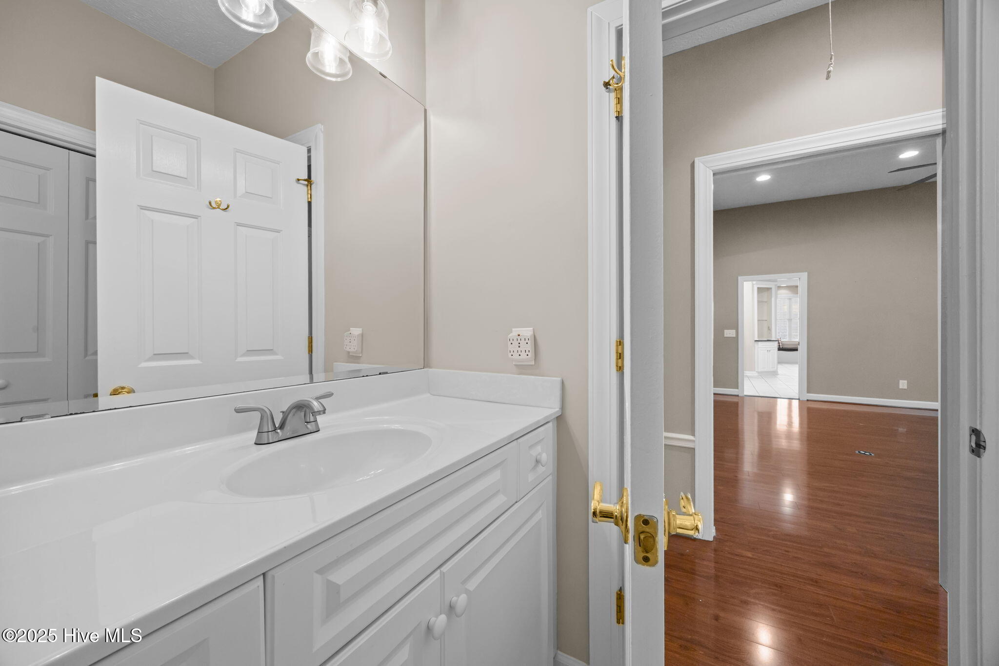 Calabash, North Carolina, 28467, United States, 3 Bedrooms Bedrooms, ,4 BathroomsBathrooms,Residential,For Sale,1998716