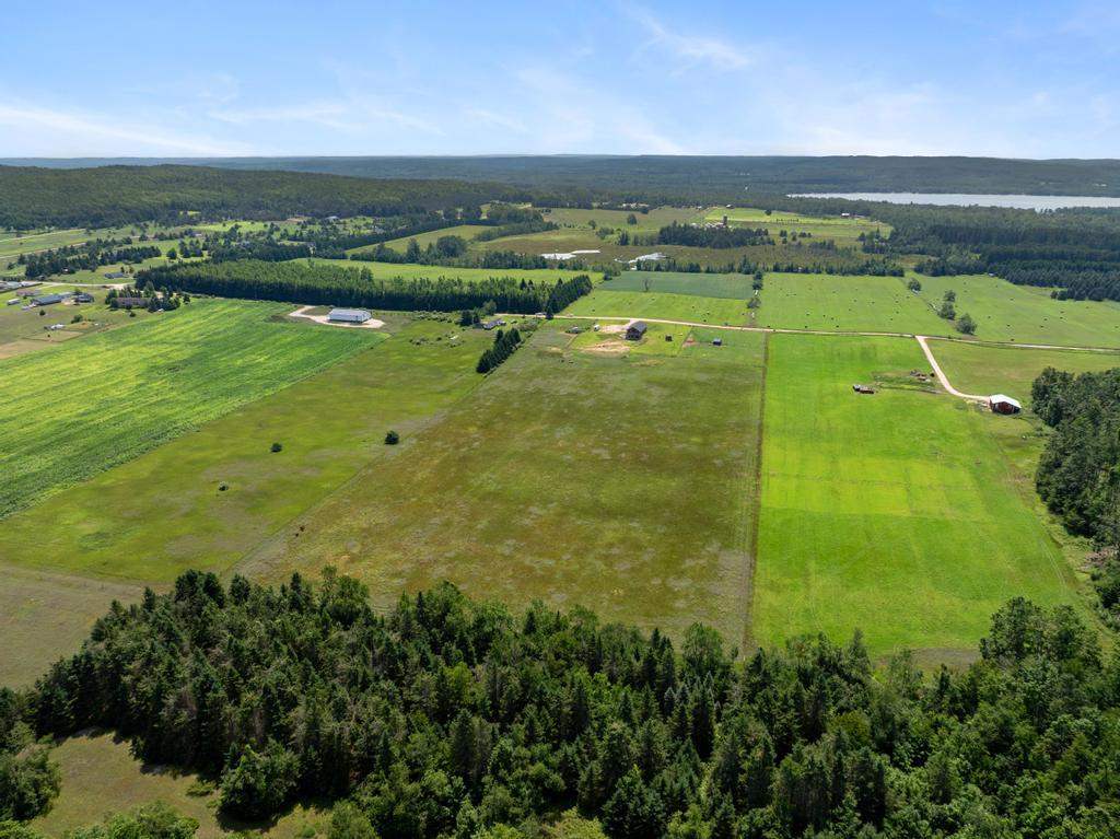 Alanson, Michigan, 49706, United States, 3 Bedrooms Bedrooms, ,3 BathroomsBathrooms,Residential,For Sale,1907039