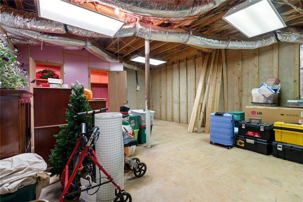 Cumming, Georgia, 30041, United States, 4 Bedrooms Bedrooms, ,3 BathroomsBathrooms,Residential,For Sale,1981336