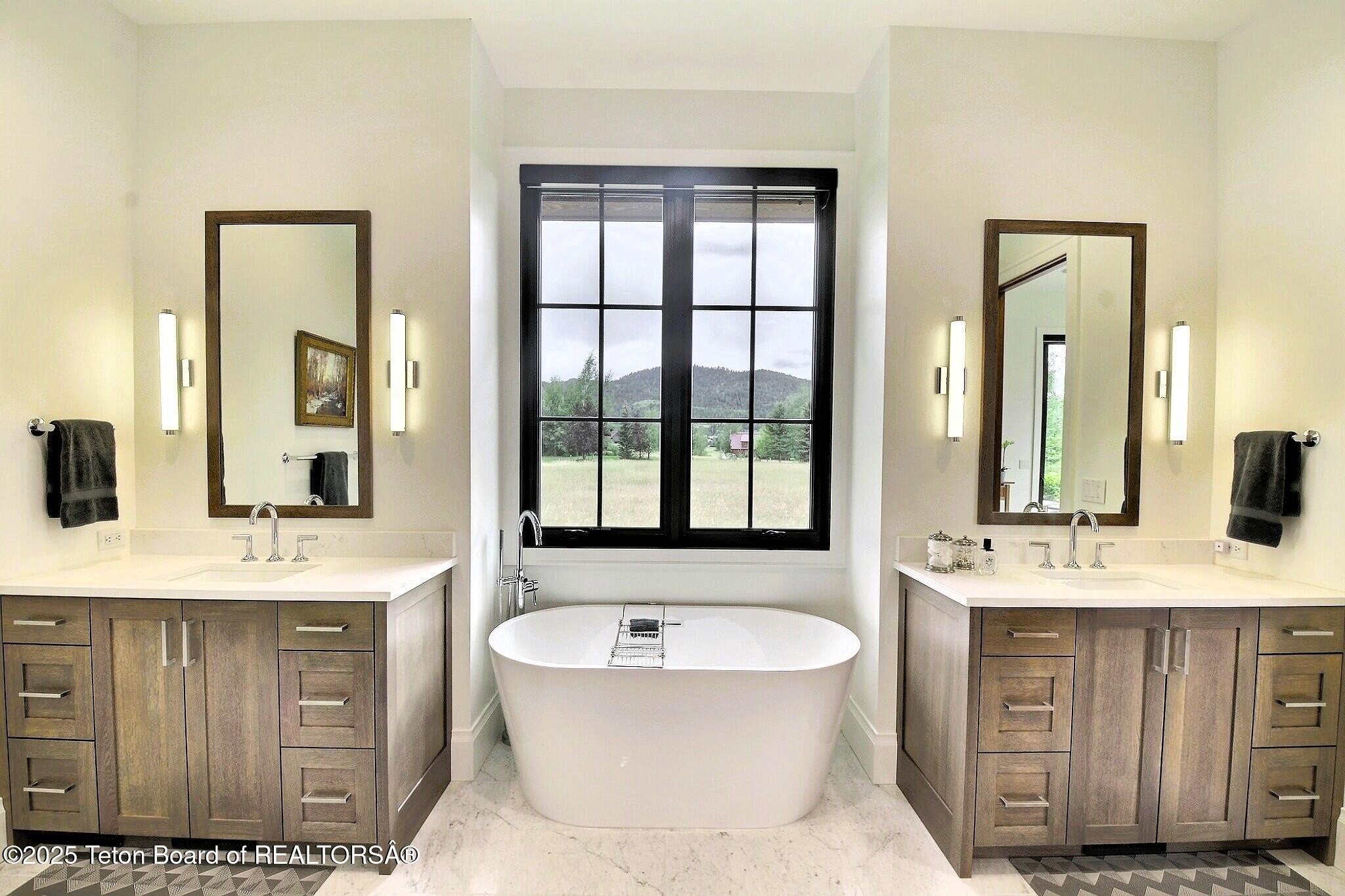 Victor, Idaho, 83455, United States, 4 Bedrooms Bedrooms, ,5 BathroomsBathrooms,Residential,For Sale,1977330