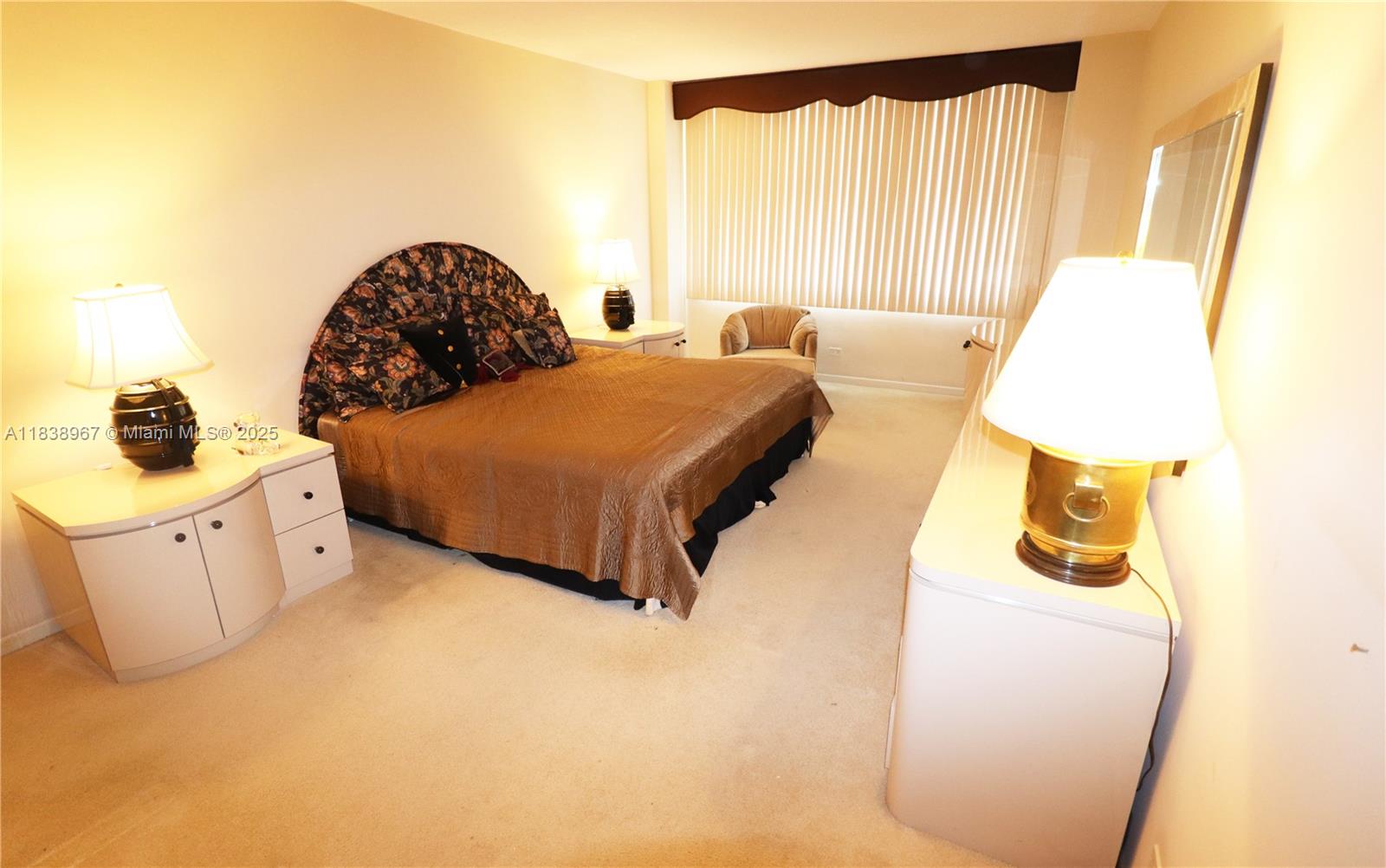 Miami Beach, Florida, 33140, United States, 2 Bedrooms Bedrooms, ,2 BathroomsBathrooms,Residential,For Sale,1890923
