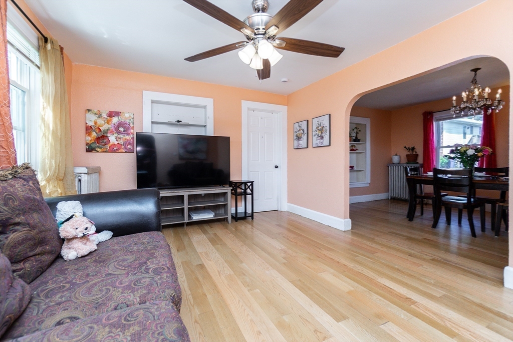 Revere, Massachusetts, 02151, United States, 3 Bedrooms Bedrooms, ,2 BathroomsBathrooms,Residential,For Sale,1942979