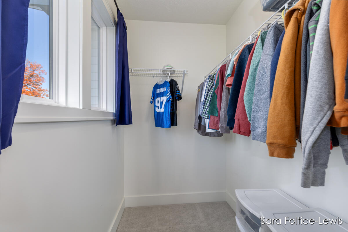 Grand Rapids, Michigan, 49512, United States, 4 Bedrooms Bedrooms, ,4 BathroomsBathrooms,Residential,For Sale,1976019