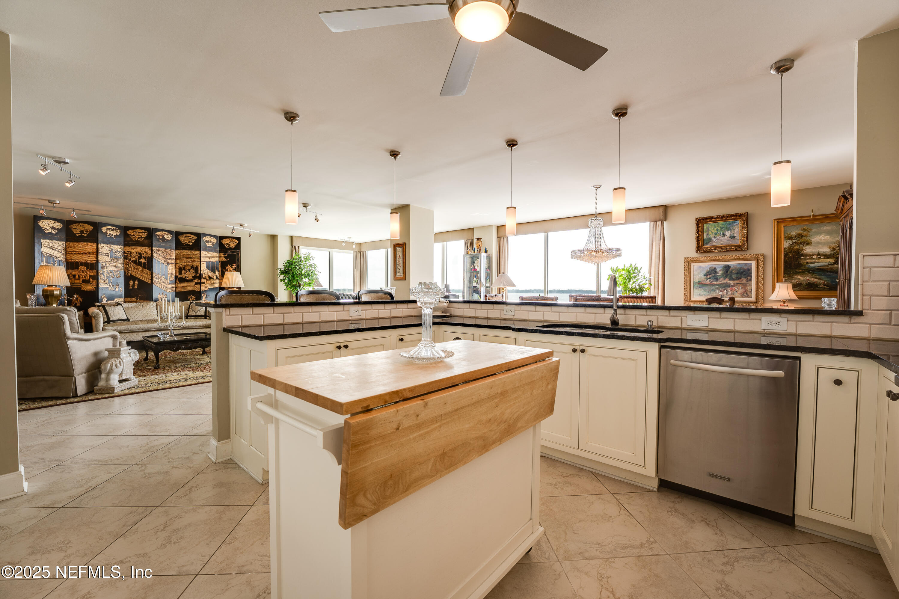 Jacksonville, Florida, 32204, United States, 3 Bedrooms Bedrooms, ,4 BathroomsBathrooms,Residential,For Sale,1939810