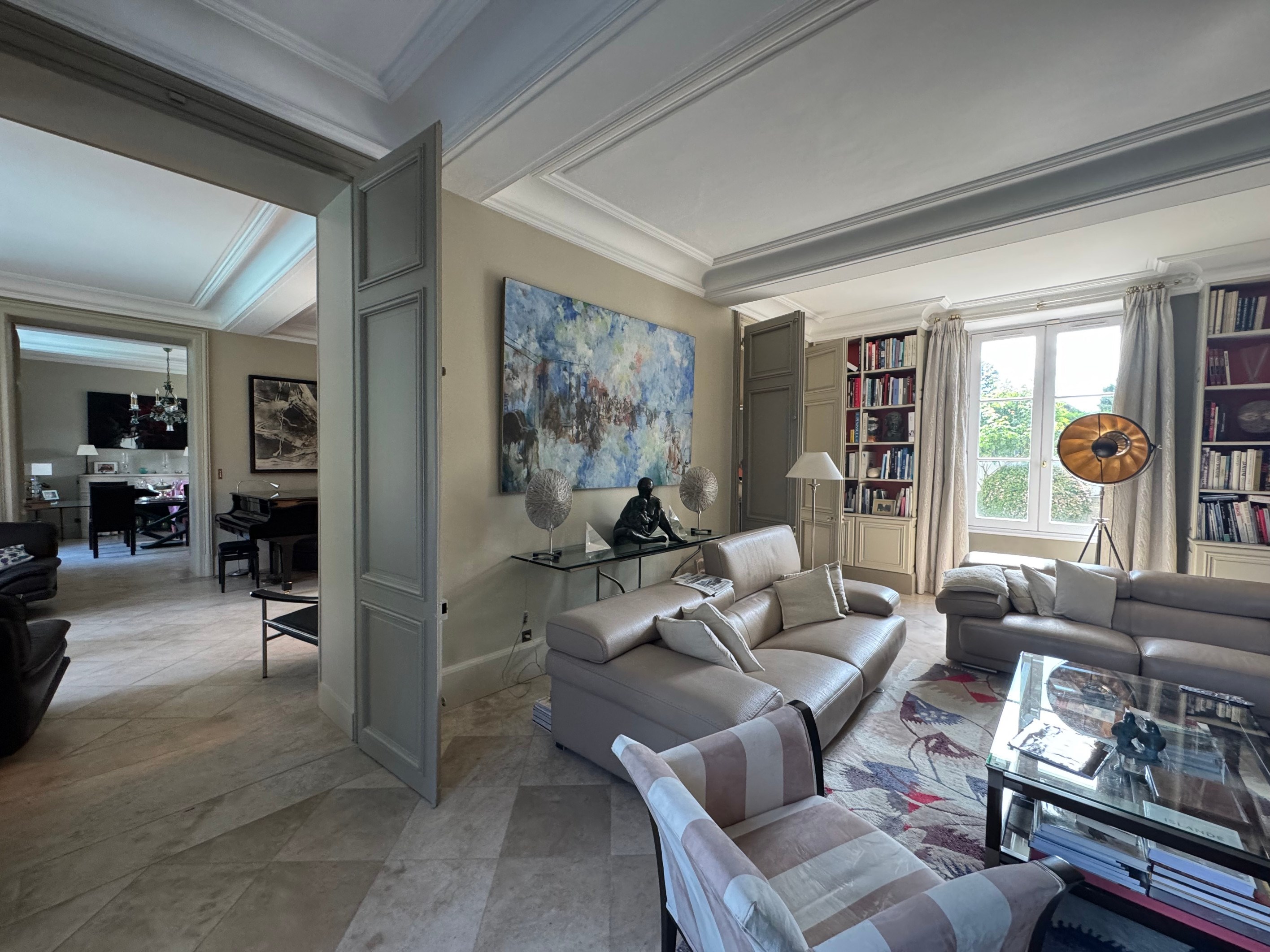  For Sale – Magnificent Riverside Home with Park and Swimming Pool - 物件實景
