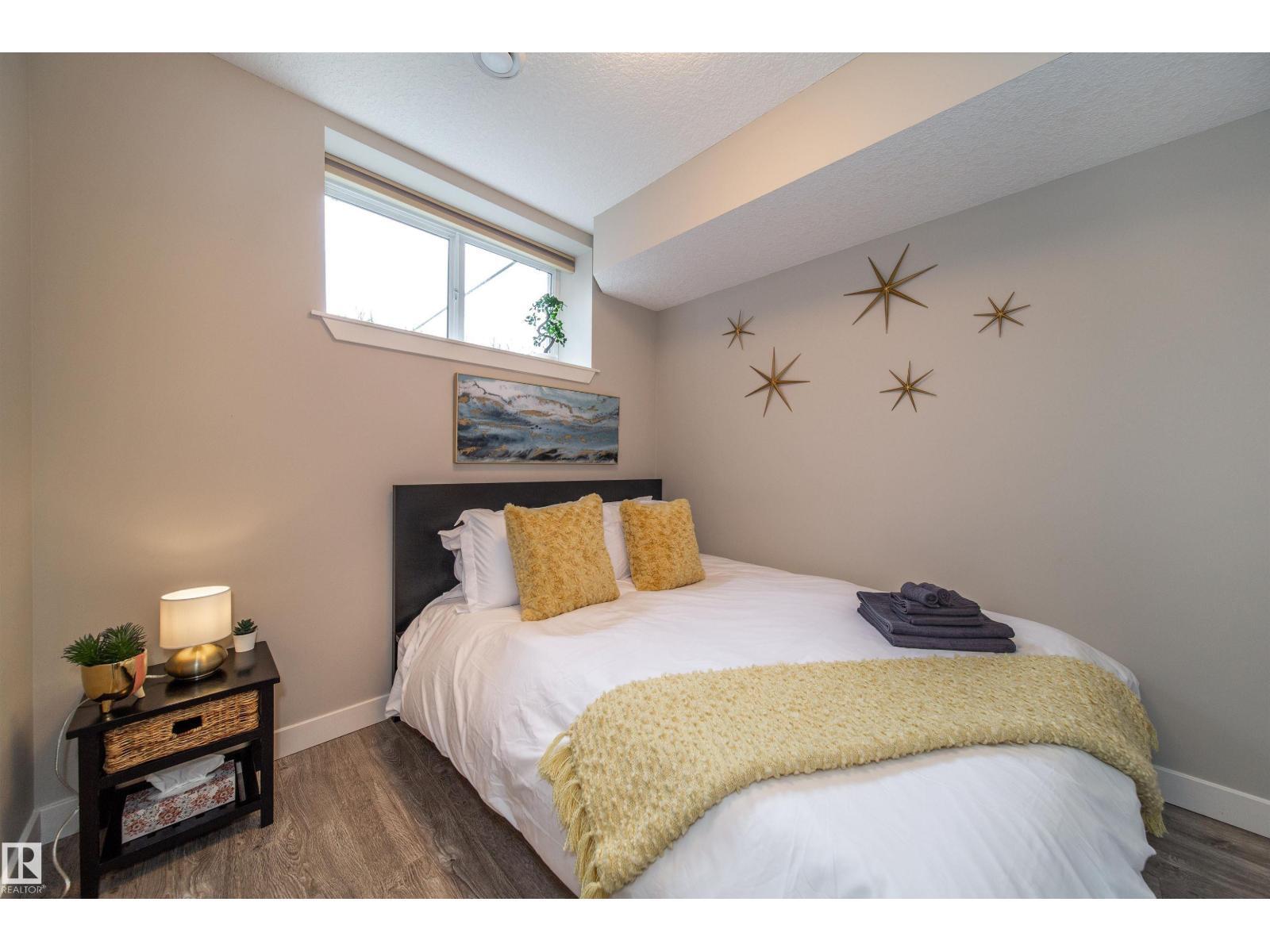 EDMONTON, Alberta, T5R 1N1, CA, 5 Bedrooms Bedrooms, ,3 BathroomsBathrooms,Residential,For Sale,1913571