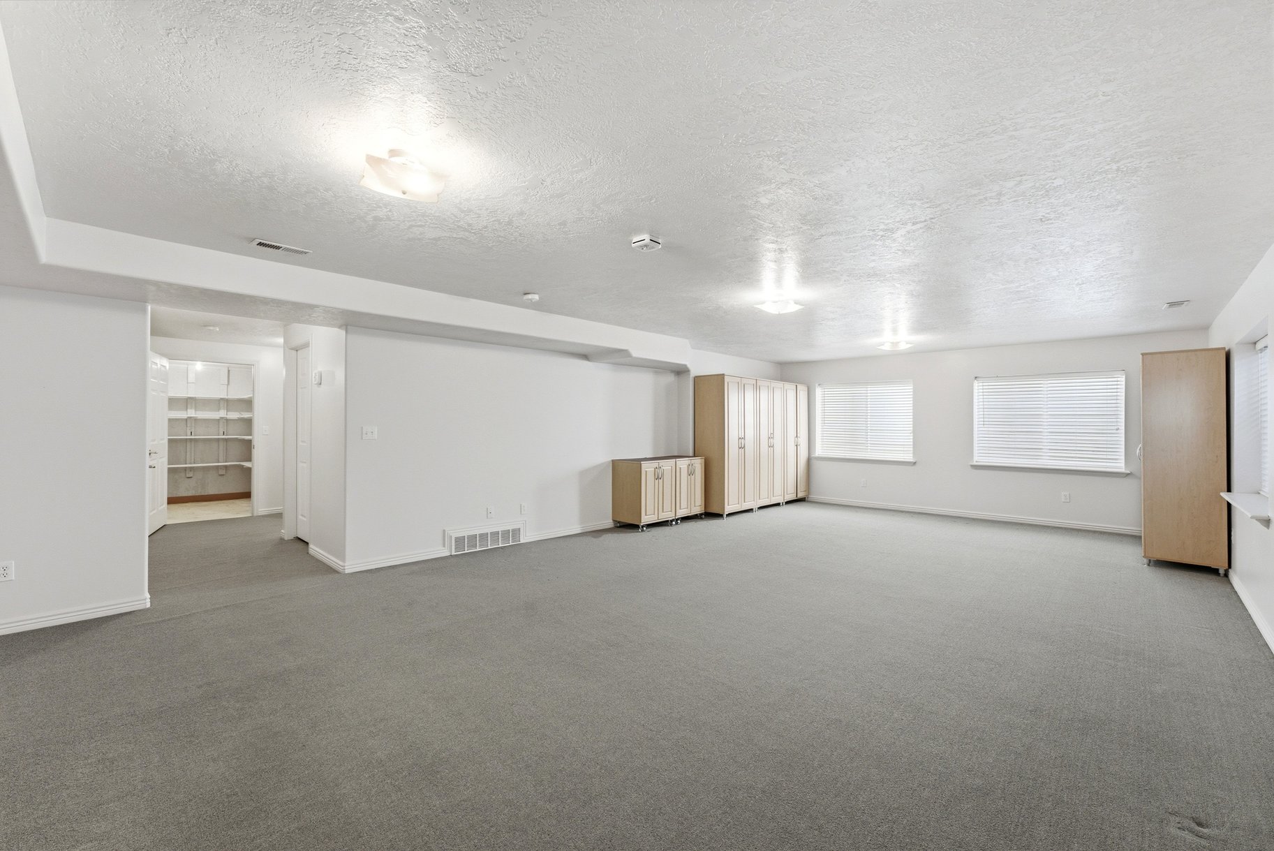  Rarely Available 55+ Home in The Vistas at Riverbend - 物件實景
