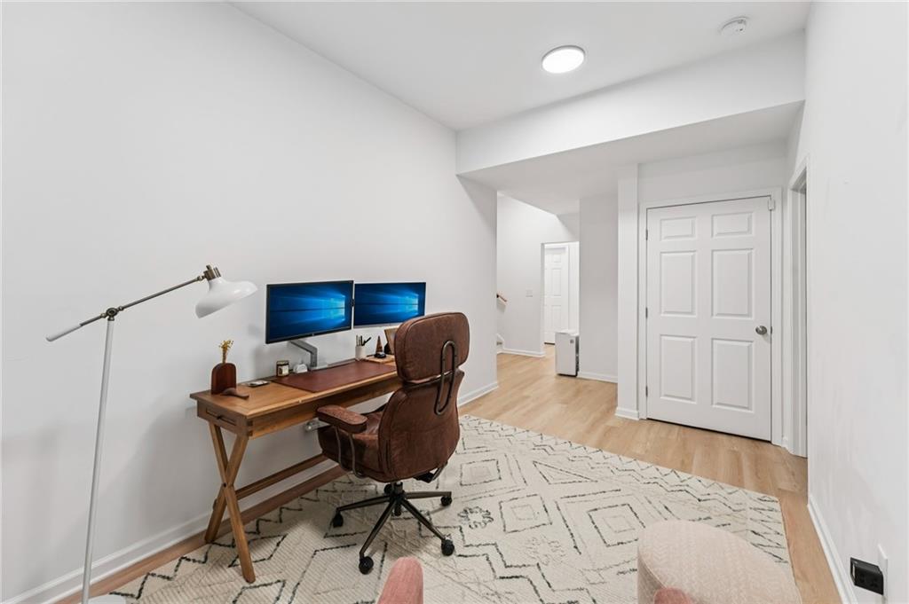 Canton, Georgia, 30114, United States, 6 Bedrooms Bedrooms, ,4 BathroomsBathrooms,Residential,For Sale,1978205