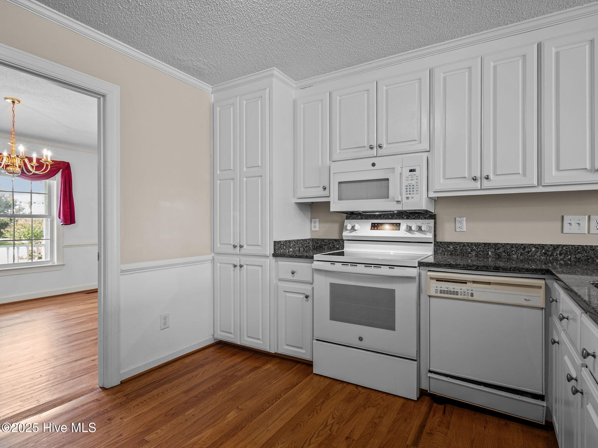 Cedar Point, North Carolina, 28584, United States, 3 Bedrooms Bedrooms, ,2 BathroomsBathrooms,Residential,For Sale,1957404
