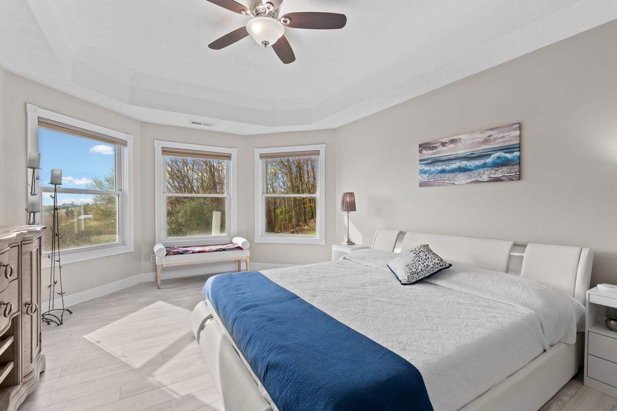 Lewisburg, Tennessee, 37091, United States, 4 Bedrooms Bedrooms, ,3 BathroomsBathrooms,Residential,For Sale,1999662