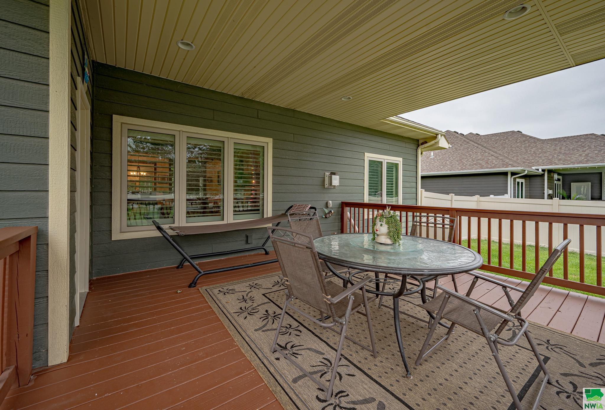 South Sioux City, Nebraska, 68776, United States, 4 Bedrooms Bedrooms, ,3 BathroomsBathrooms,Residential,For Sale,1973748