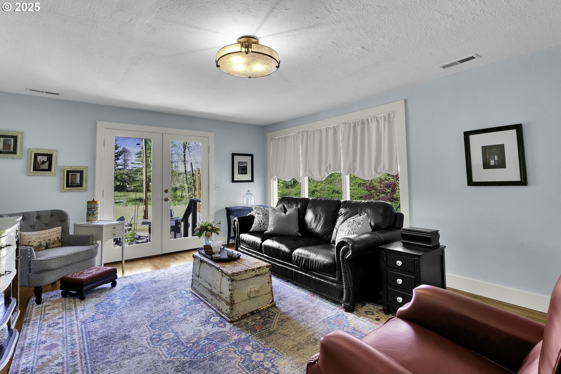 Roseburg, Oregon, 97471, United States, 3 Bedrooms Bedrooms, ,2 BathroomsBathrooms,Residential,For Sale,1793843
