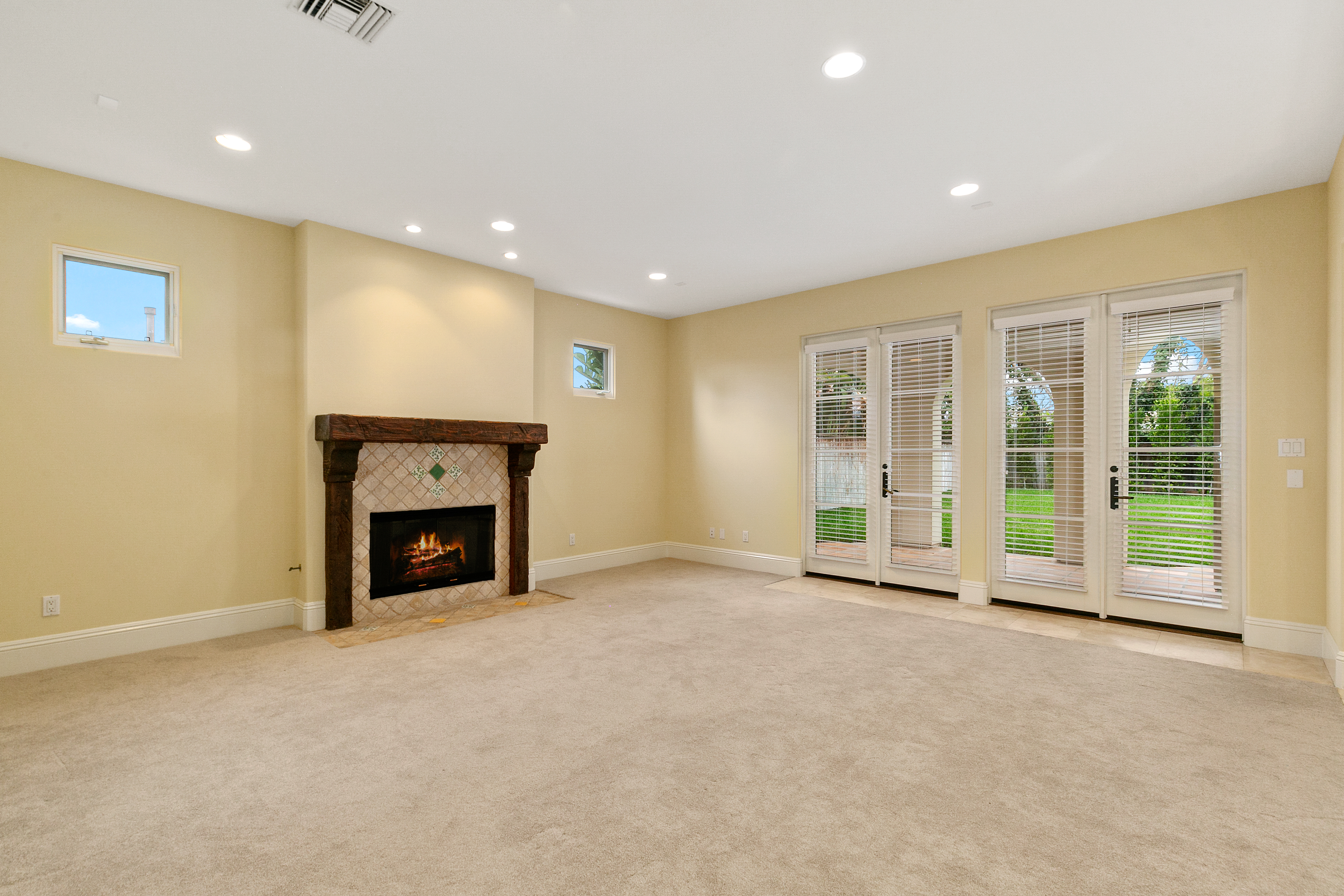 Hermosa Beach, California, 90254, United States, 5 Bedrooms Bedrooms, ,5 BathroomsBathrooms,Residential,For Sale,1838014