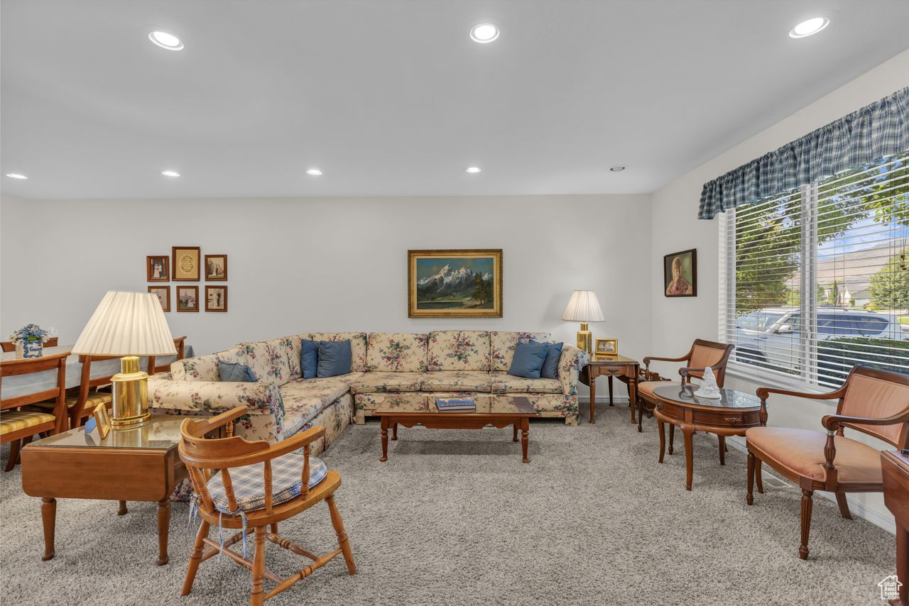 Herriman, Utah, 84096, United States, 3 Bedrooms Bedrooms, ,2 BathroomsBathrooms,Residential,For Sale,1902167