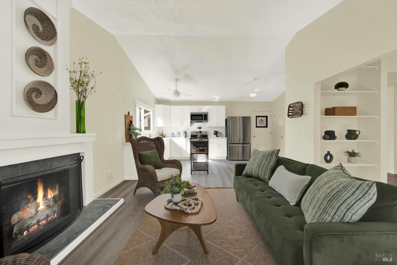 Napa, California, 94558, United States, 3 Bedrooms Bedrooms, ,2 BathroomsBathrooms,Residential,For Sale,1939926