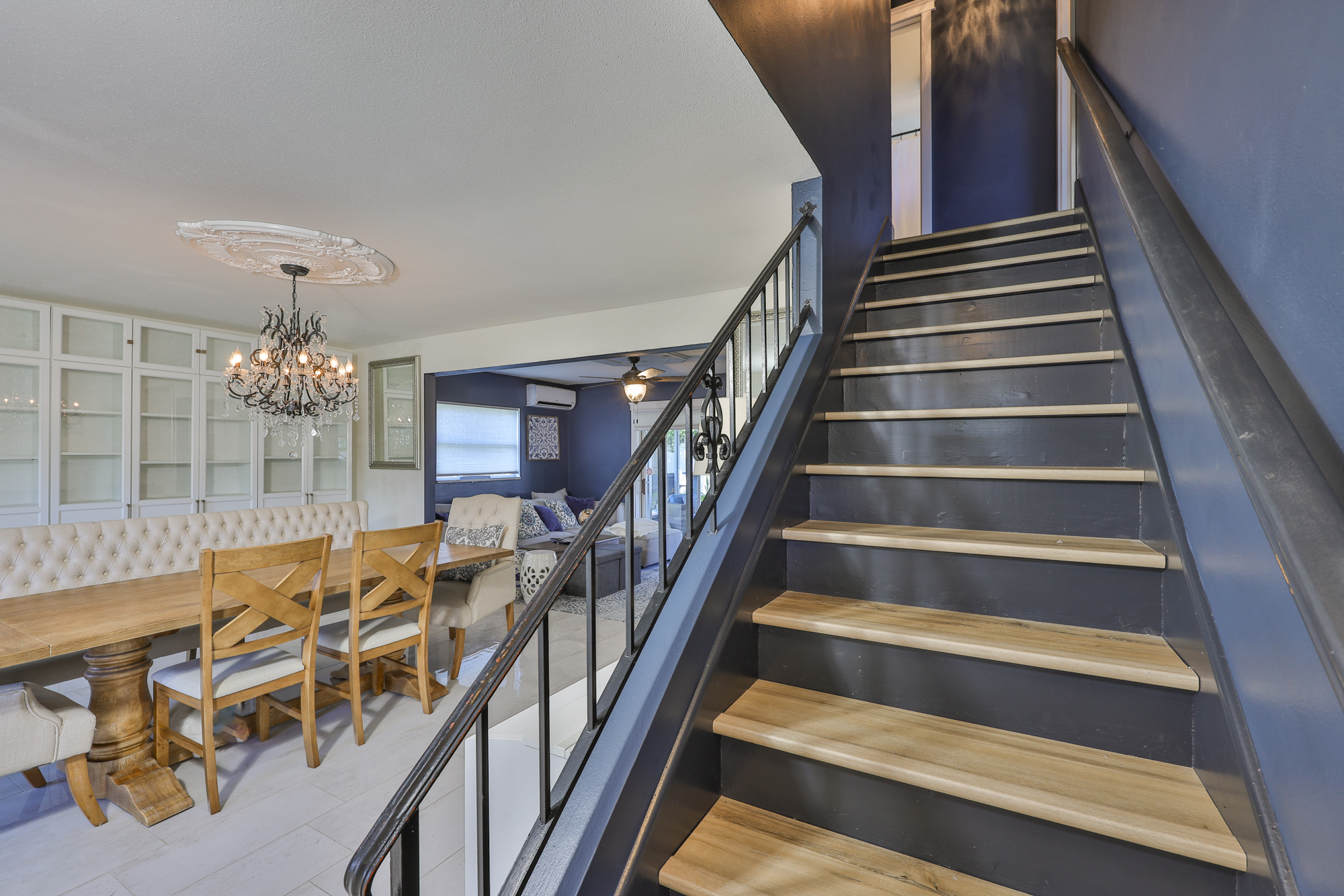 Seminole, Florida, 33772, United States, 3 Bedrooms Bedrooms, ,2 BathroomsBathrooms,Residential,For Sale,1978971