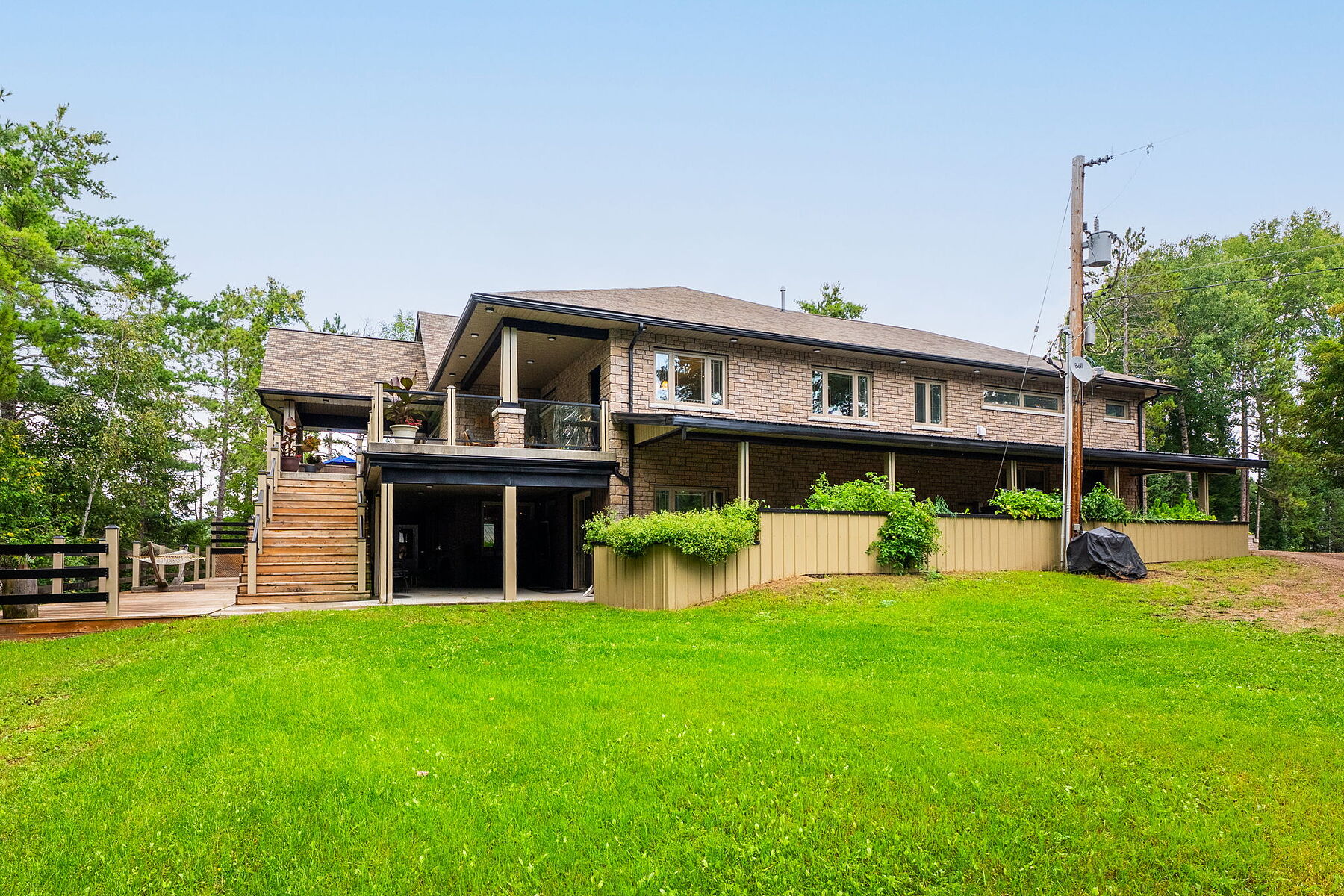  Exceptional Waterfront Estate - 物件實景