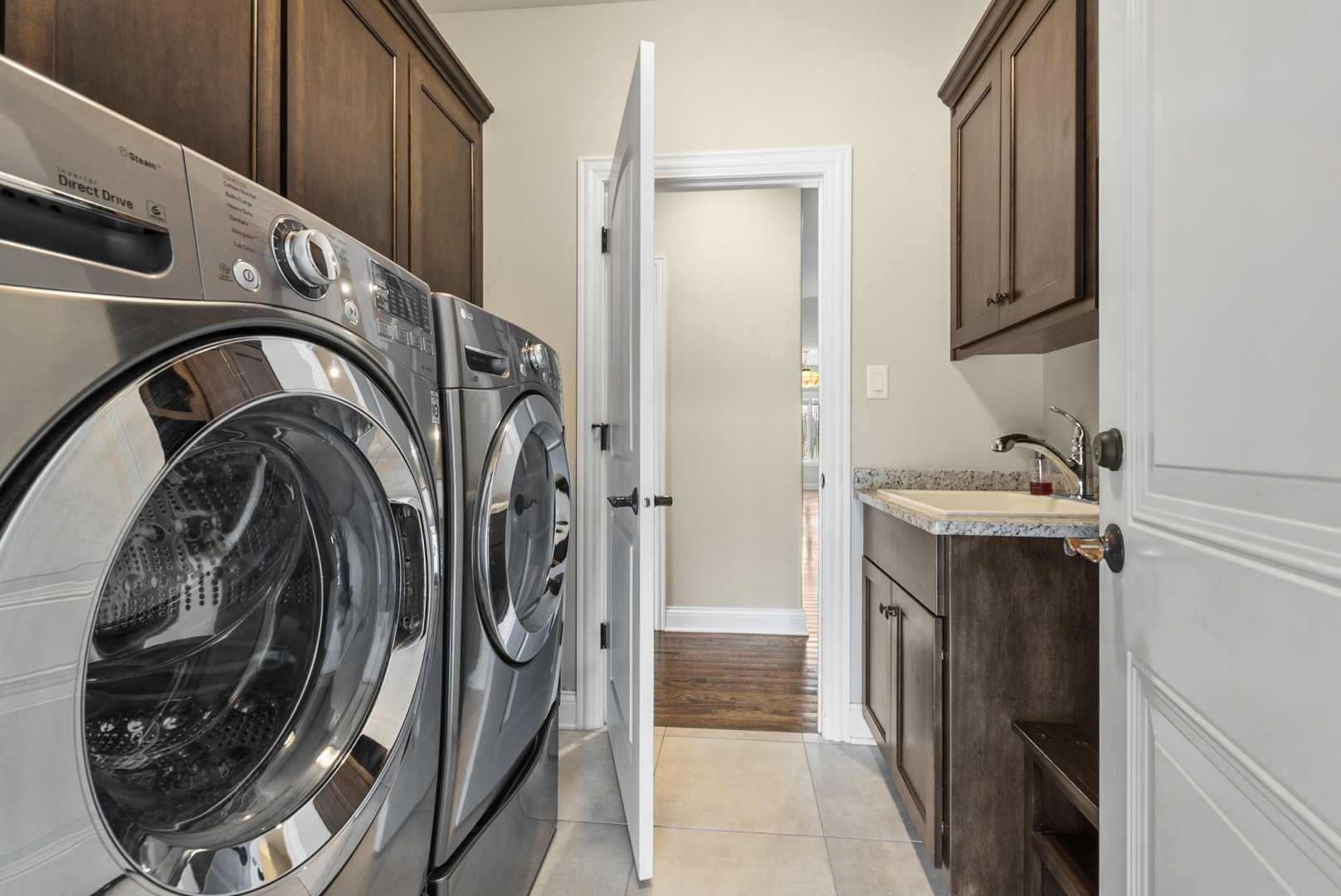 Mokena, Illinois, 60448, United States, 2 Bedrooms Bedrooms, ,3 BathroomsBathrooms,Residential,For Sale,2007532