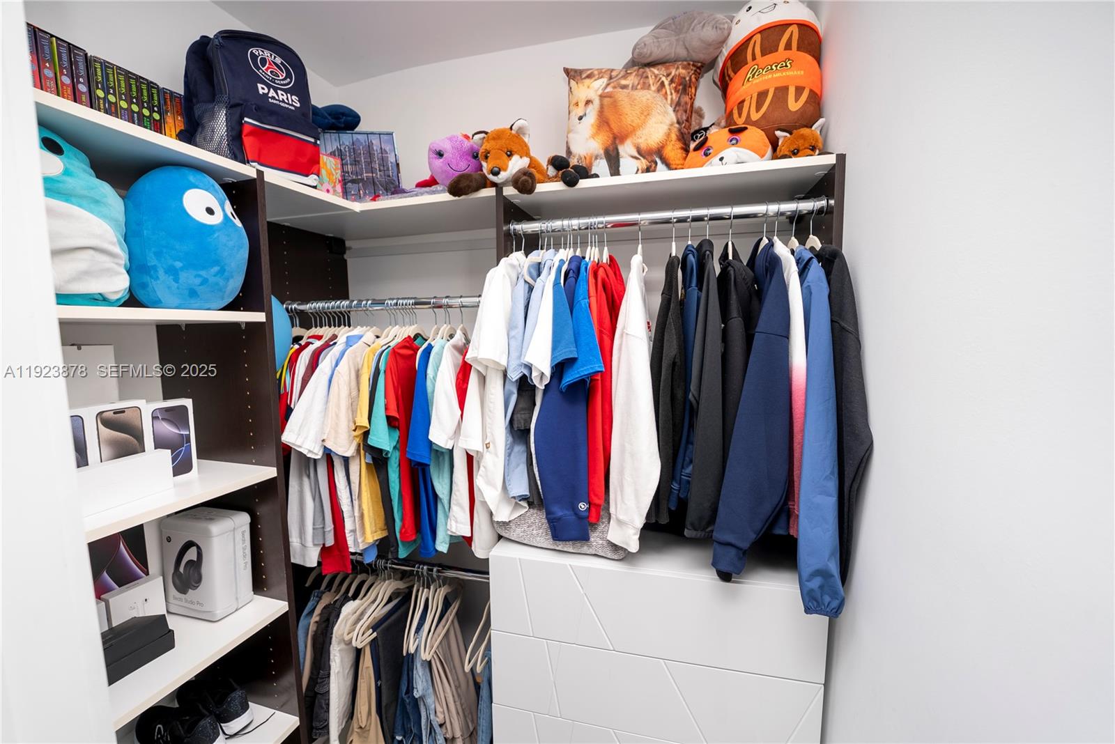 Doral, Florida, 33122, United States, 4 Bedrooms Bedrooms, ,5 BathroomsBathrooms,Residential,For Sale,2002186