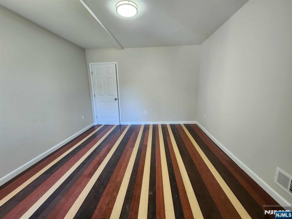 Passaic, New Jersey, 07055, United States, 5 Bedrooms Bedrooms, ,2 BathroomsBathrooms,Residential,For Sale,1975134