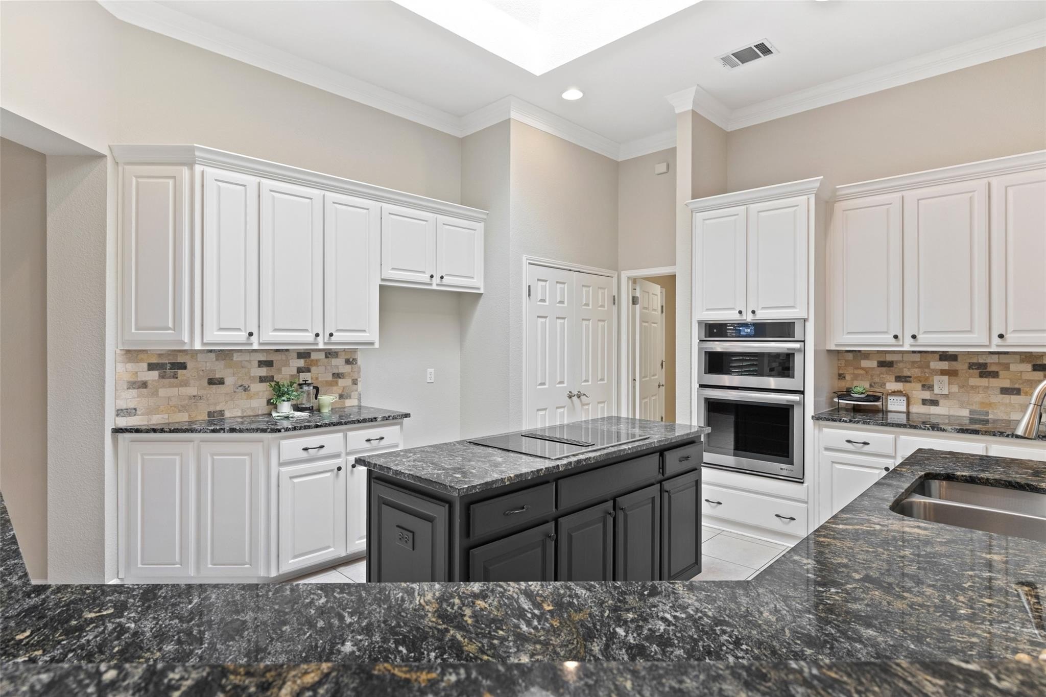 Georgetown, Texas, 78628, United States, 3 Bedrooms Bedrooms, ,3 BathroomsBathrooms,Residential,For Sale,1988891