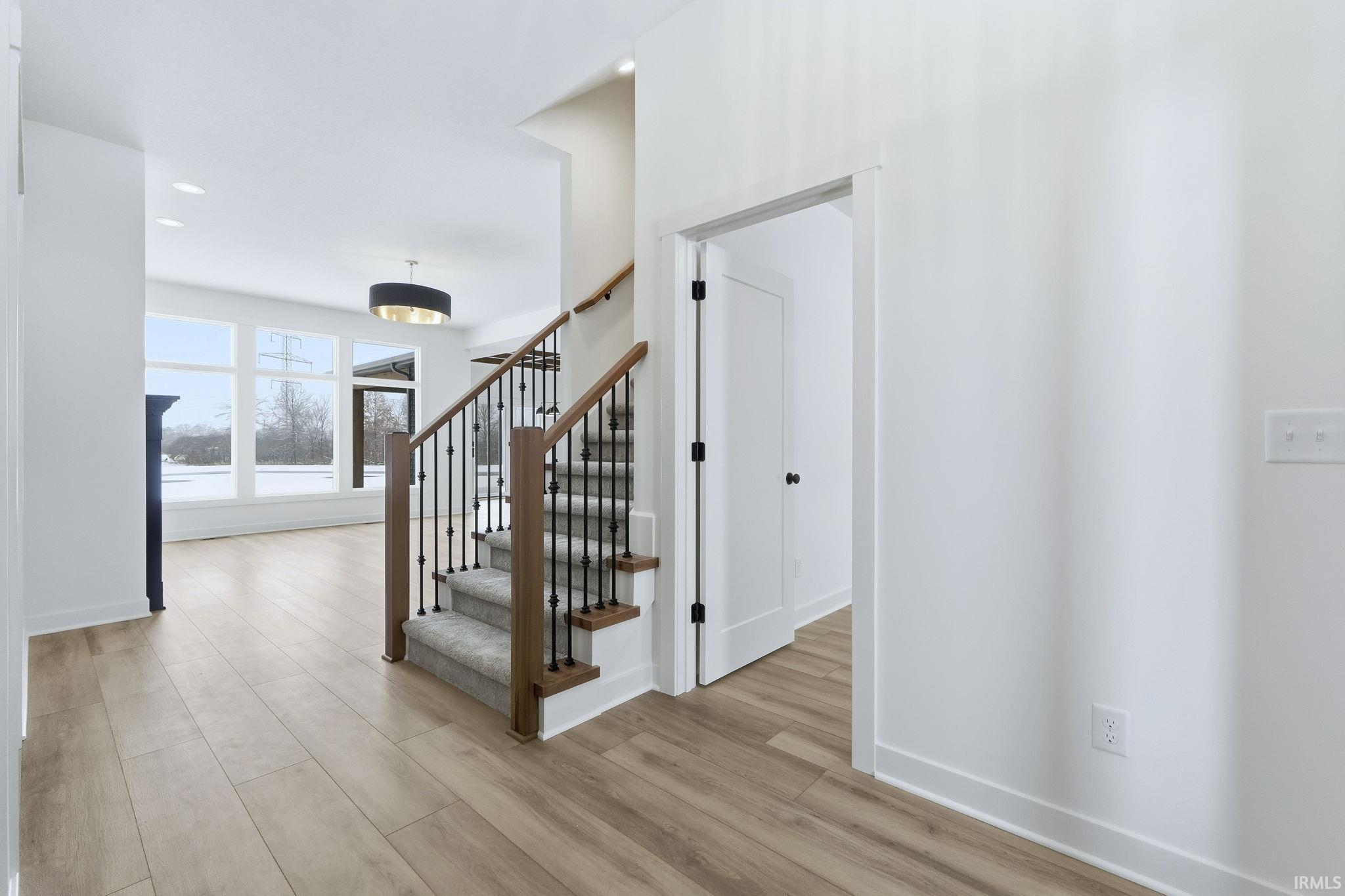 Fort Wayne, Indiana, 46845, United States, 3 Bedrooms Bedrooms, ,3 BathroomsBathrooms,Residential,For Sale,2002443