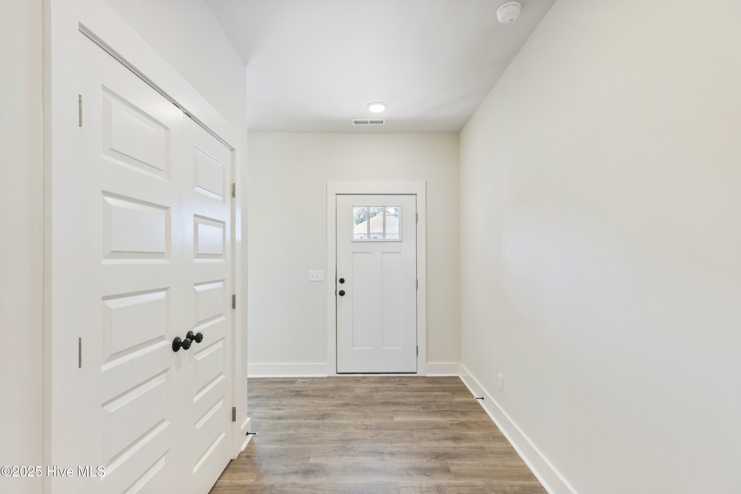 Carolina Beach, North Carolina, 28428, United States, 3 Bedrooms Bedrooms, ,2 BathroomsBathrooms,Residential,For Sale,1992087