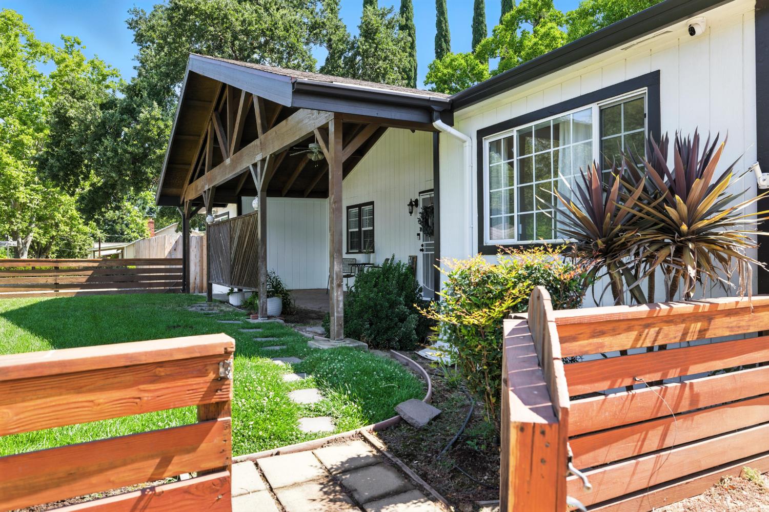 Fair Oaks, California, 95628, United States, 3 Bedrooms Bedrooms, ,2 BathroomsBathrooms,Residential,For Sale,1891420