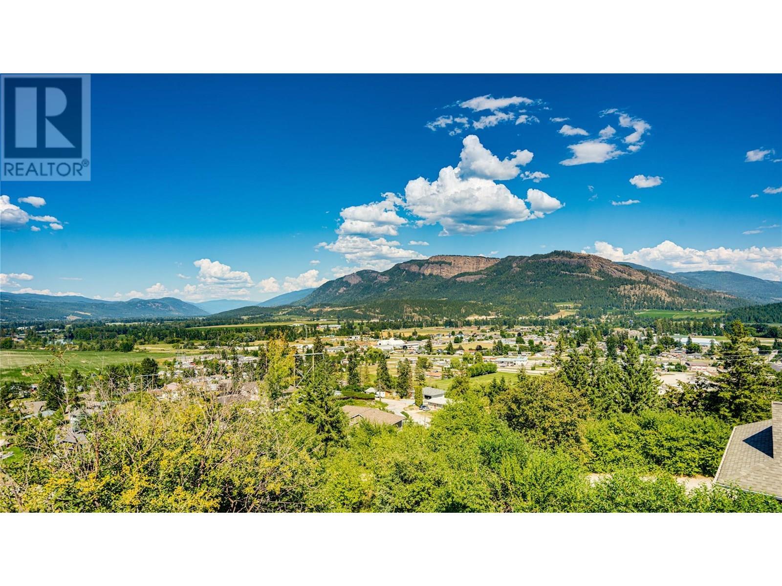 ENDERBY, British Columbia, V4Y 4B8, CA, 4 Bedrooms Bedrooms, ,3 BathroomsBathrooms,Residential,For Sale,1906459