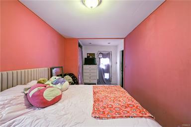 South Gate, California, 90280, United States, 2 Bedrooms Bedrooms, ,2 BathroomsBathrooms,Residential,For Sale,1904304