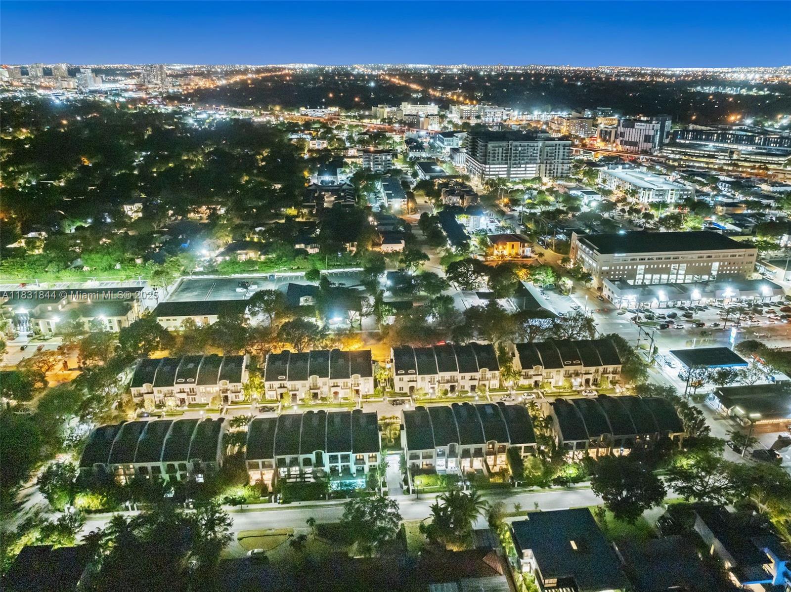 Miami, Florida, 33143, United States, 3 Bedrooms Bedrooms, ,4 BathroomsBathrooms,Residential,For Sale,1885416