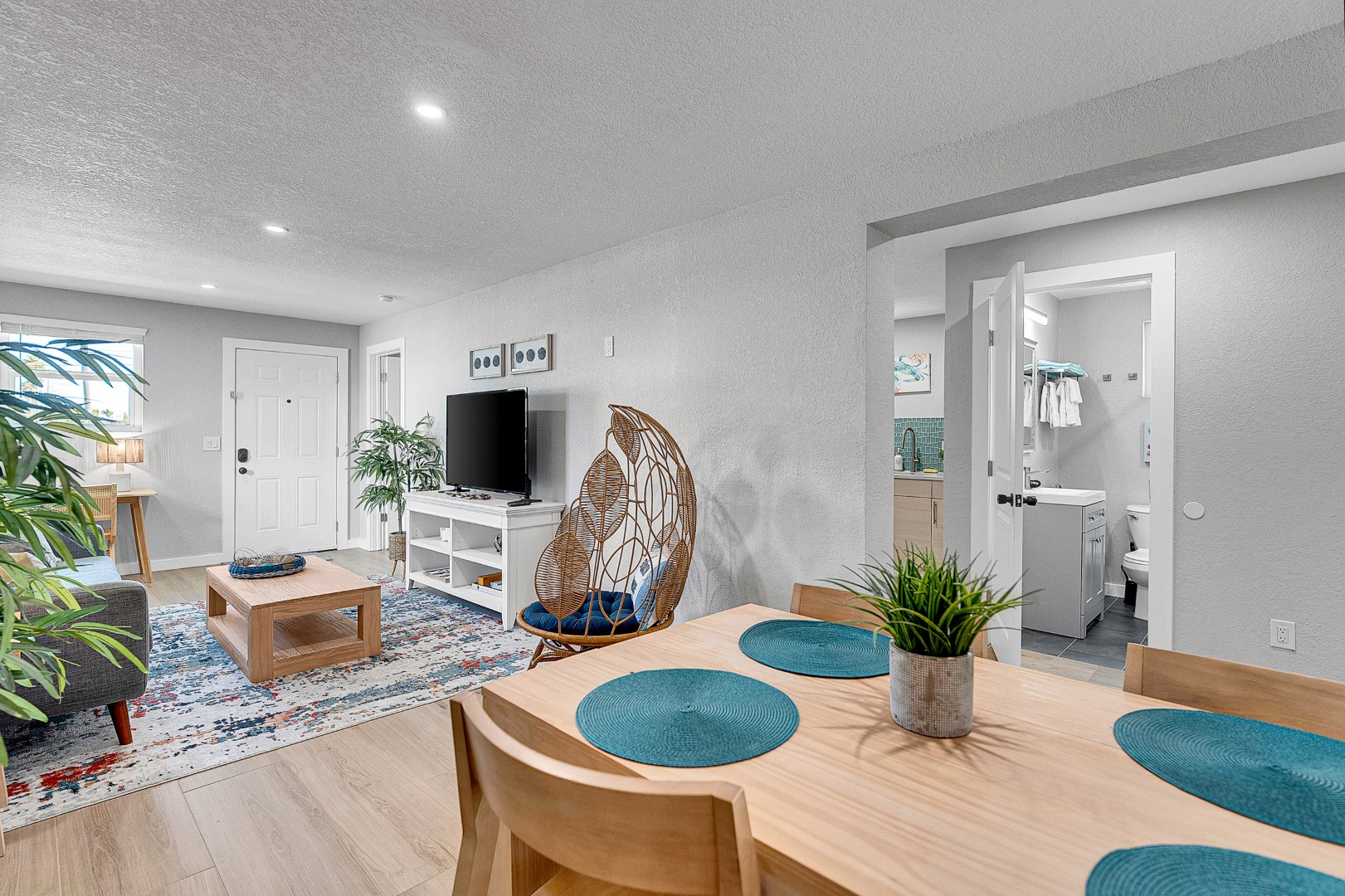 Redington Shores, Florida, 33708, United States, 5 Bedrooms Bedrooms, ,8 BathroomsBathrooms,Residential,For Sale,1977851