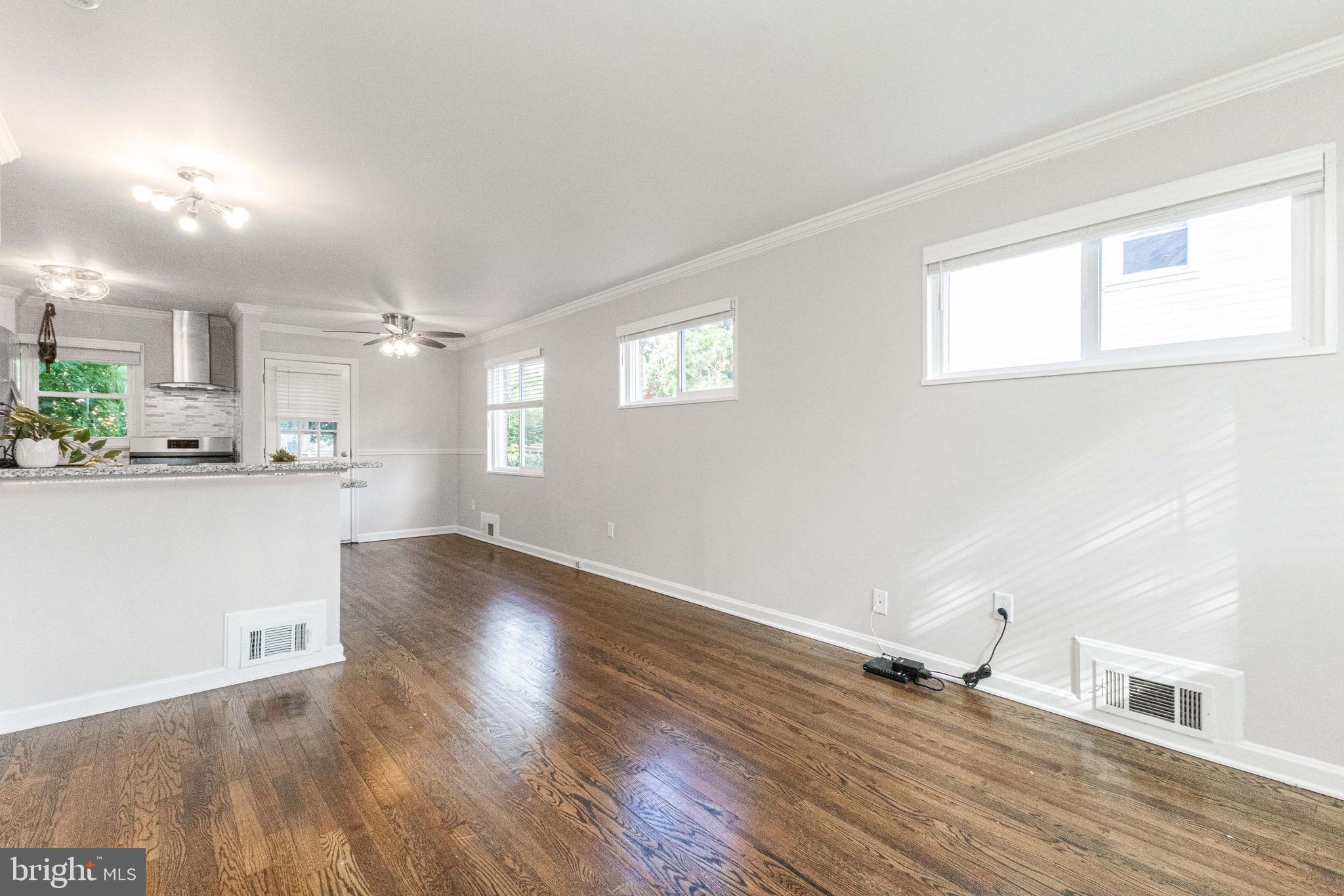 Alexandria, Virginia, 22307, United States, 2 Bedrooms Bedrooms, ,2 BathroomsBathrooms,Residential,For Sale,1937087