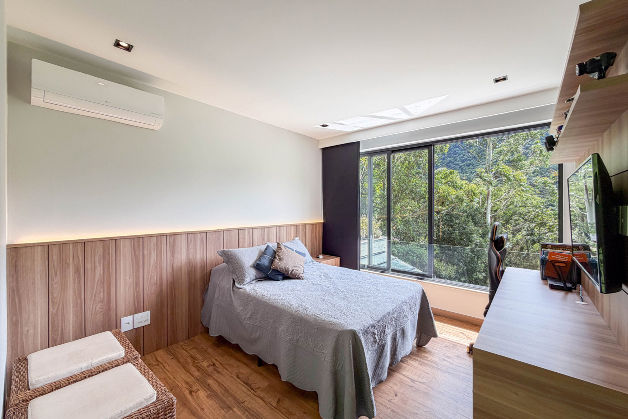  Contemporary residence with four suites in Fazenda Marambaia - 物件實景
