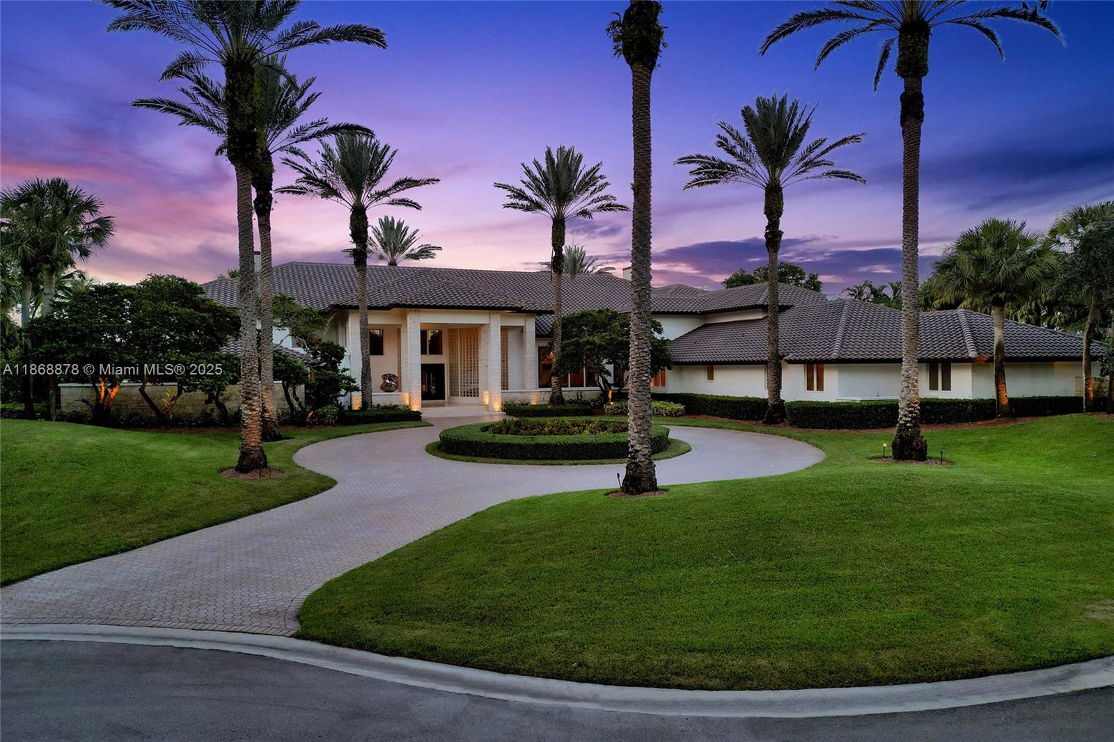 Weston, Florida, 33331, United States, 5 Bedrooms Bedrooms, ,8 BathroomsBathrooms,Residential,For Sale,1949778