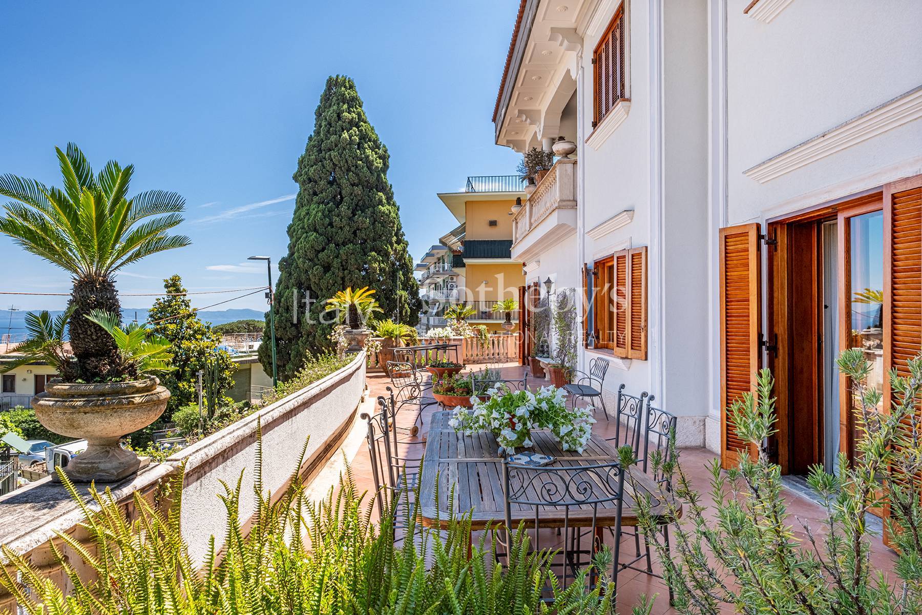  Impressive villa in the prestigious via Giovenale - 物件實景