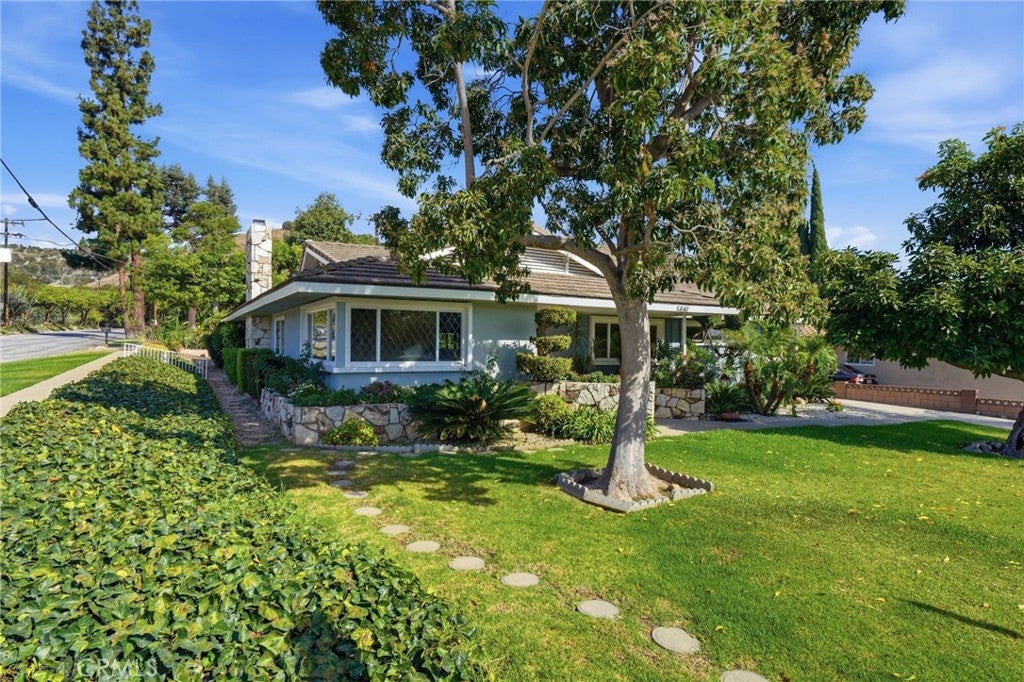 Ameluxen Ave, Hacienda Heights, CA 91745