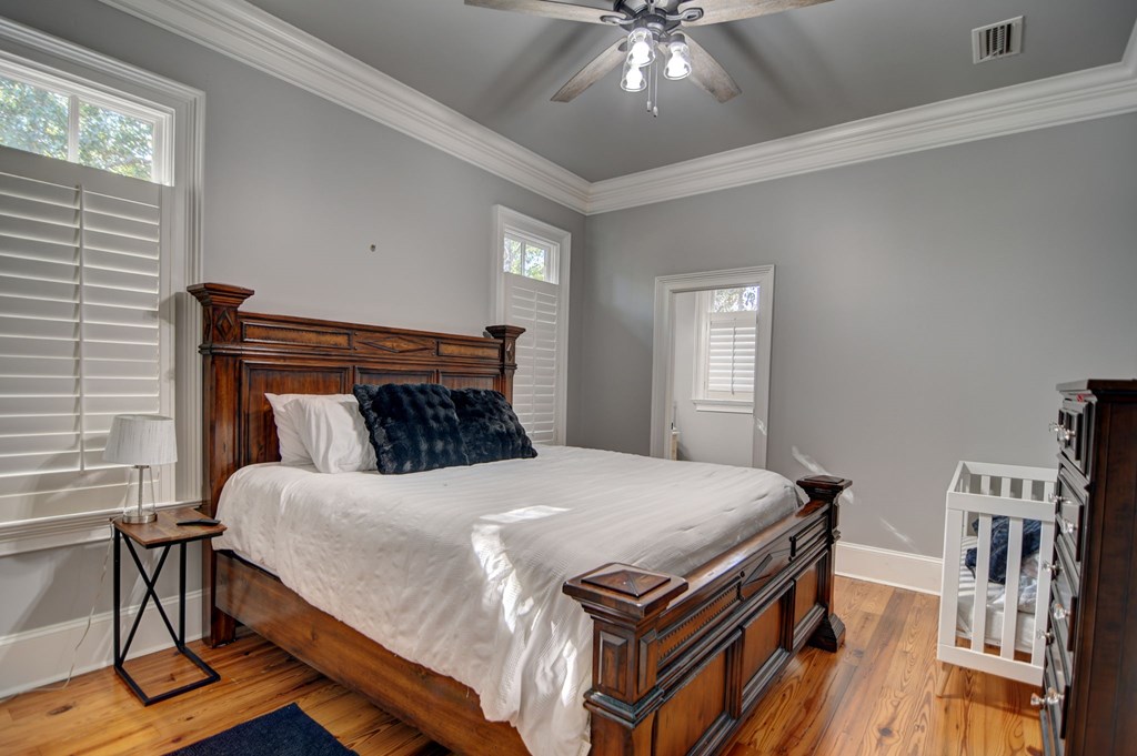 Valdosta, Georgia, 31601, United States, 4 Bedrooms Bedrooms, ,4 BathroomsBathrooms,Residential,For Sale,1995126