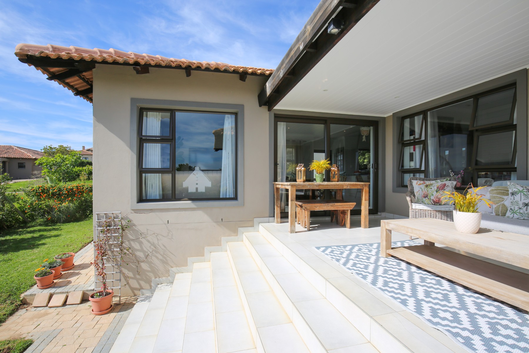  Family Home in Gated Estate - 物件實景