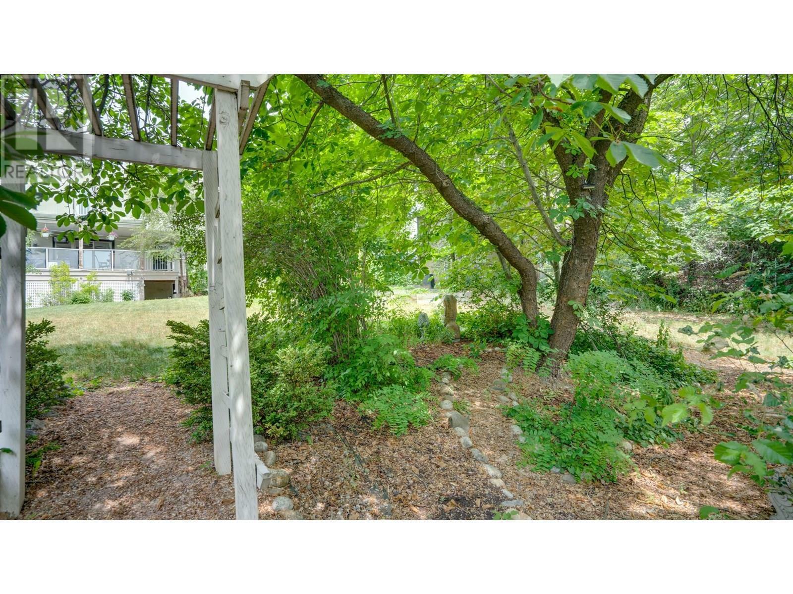 VERNON, British Columbia, V1T 1J7, CA, 5 Bedrooms Bedrooms, ,2 BathroomsBathrooms,Residential,For Sale,1865699