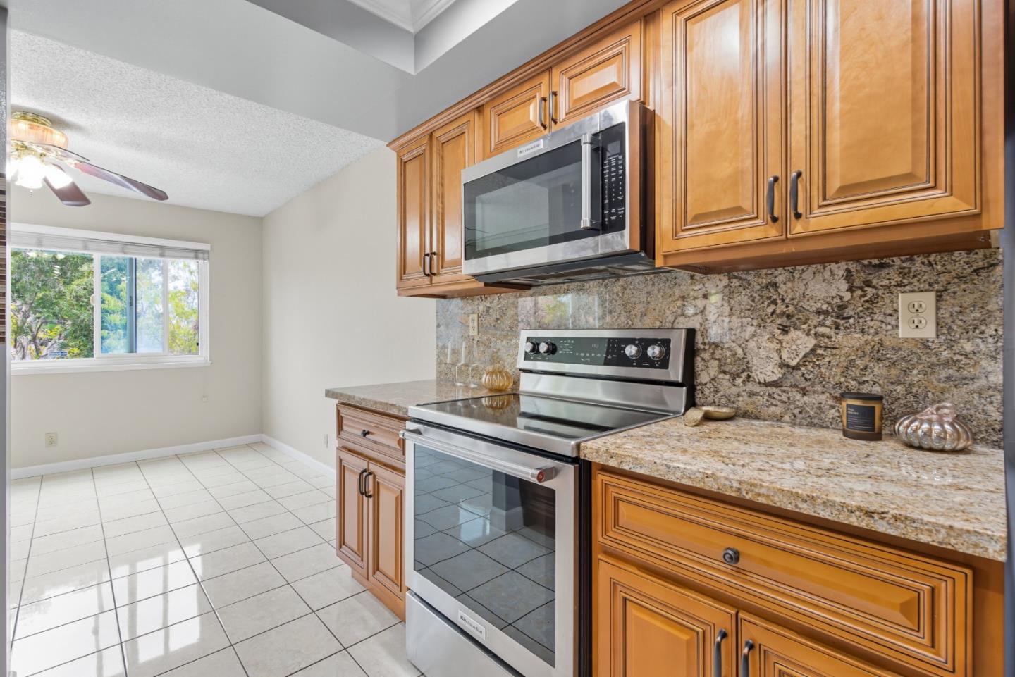 Hayward, California, 94541, United States, 2 Bedrooms Bedrooms, ,2 BathroomsBathrooms,Residential,For Sale,1961712